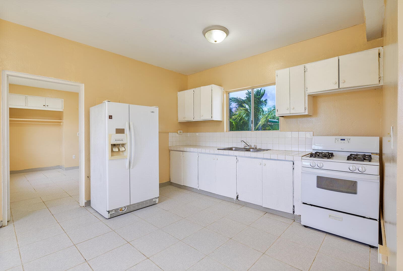Kitchen 1