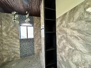 Master Bath 10