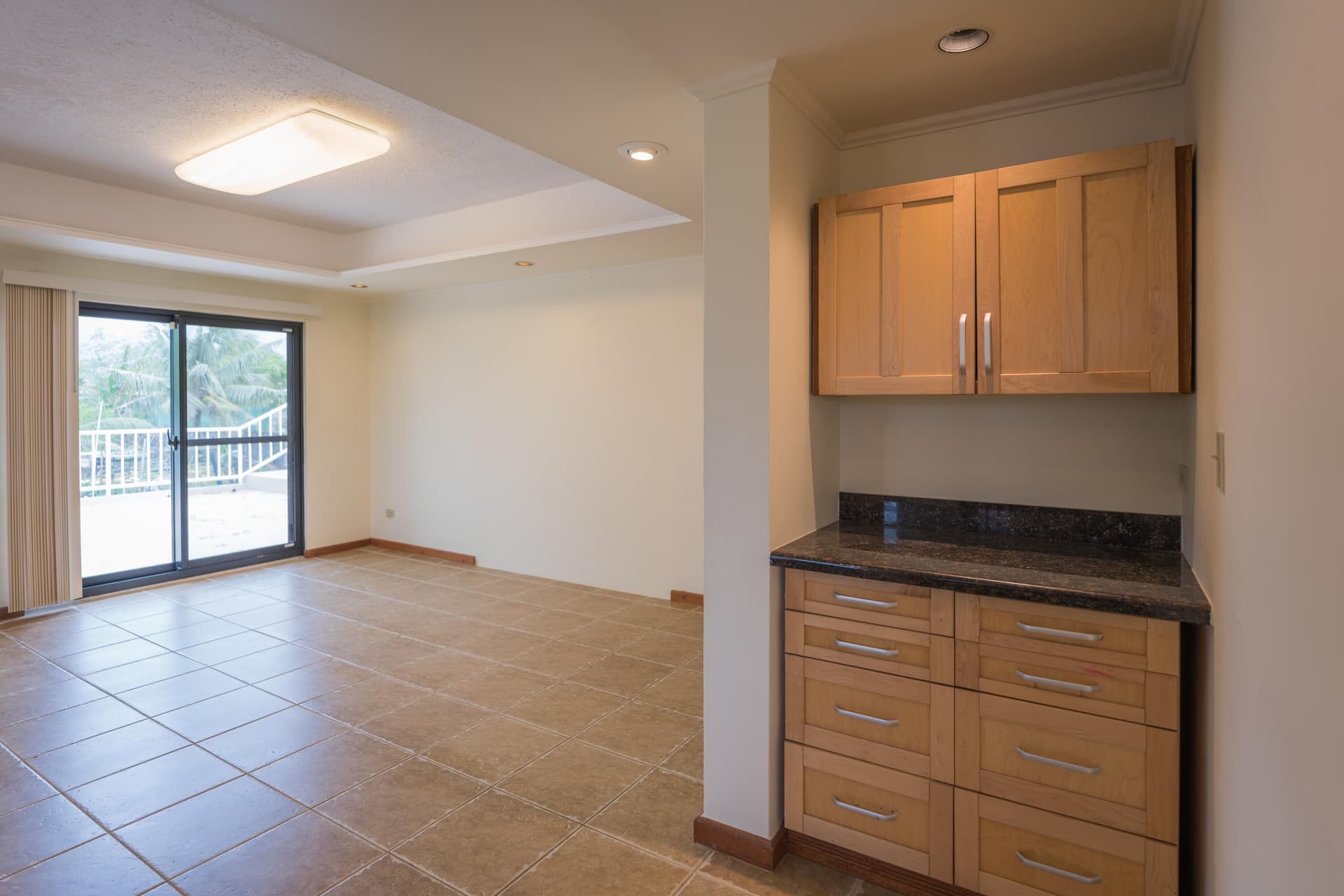Master Suite_Living